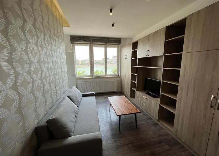 B38 Apartment